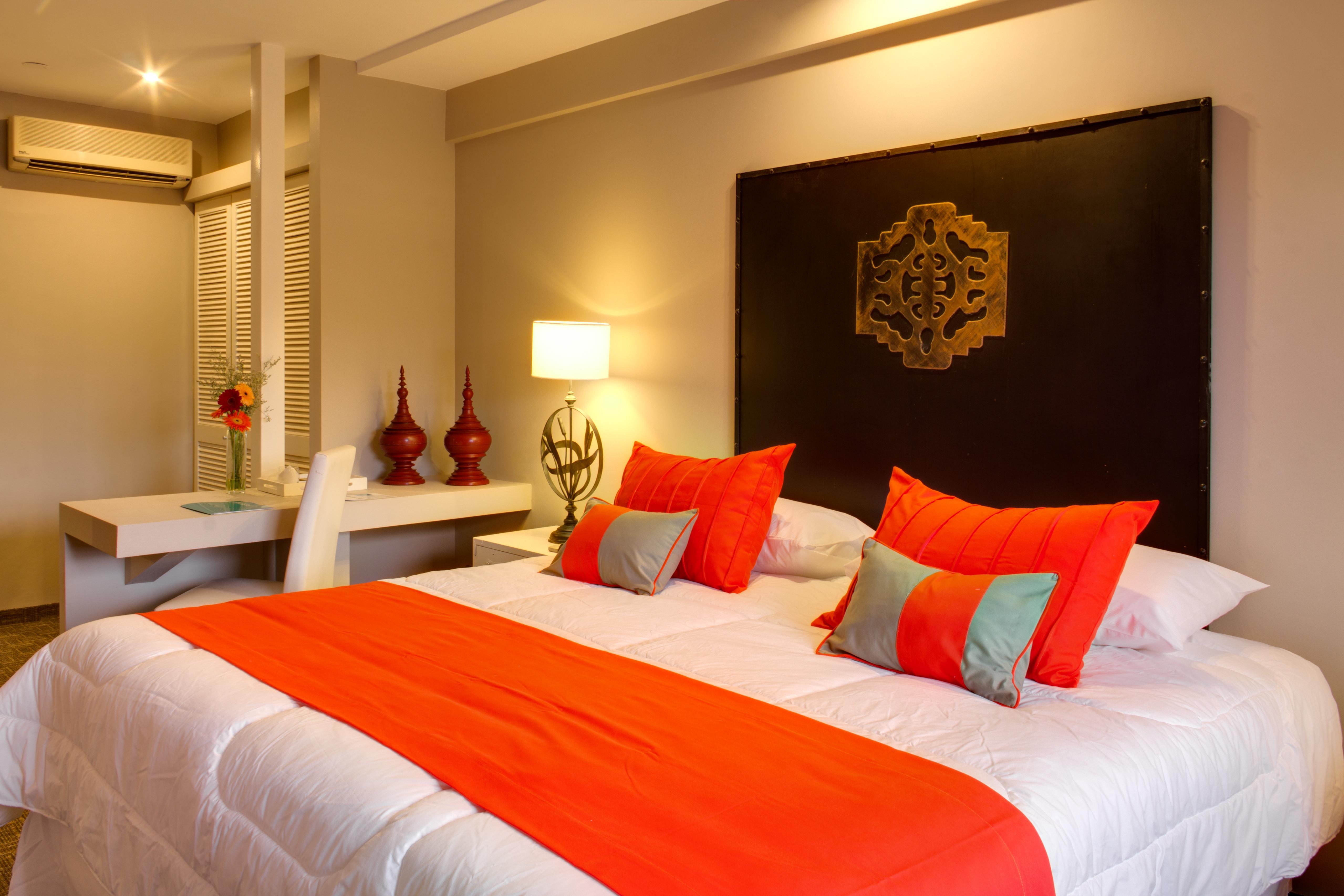 Spa Hotel La Reserve Colonia del Sacramento Luaran gambar A bedroom at the hotel