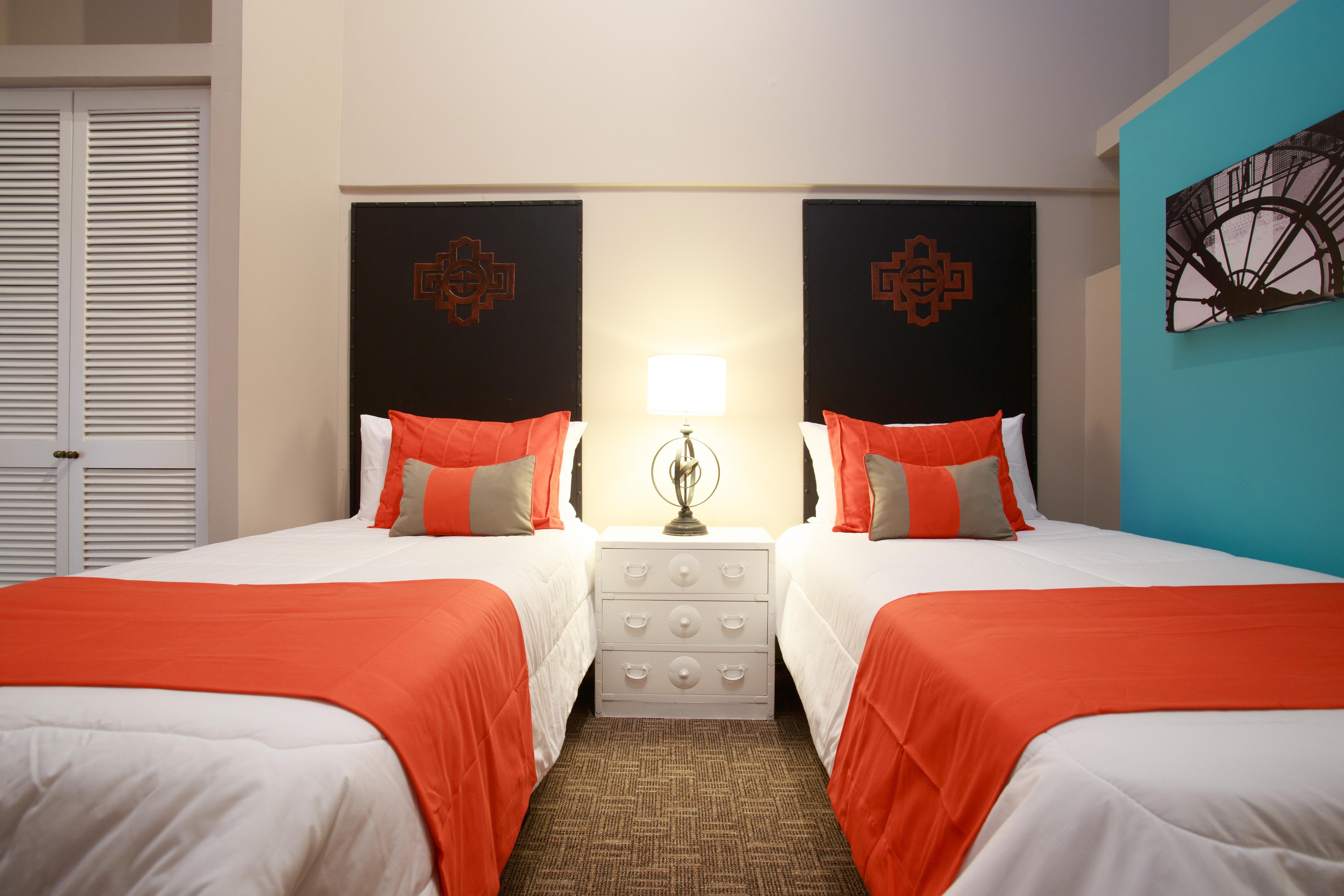 Spa Hotel La Reserve Colonia del Sacramento Luaran gambar A bedroom at the Hilton San Diego Bayfront