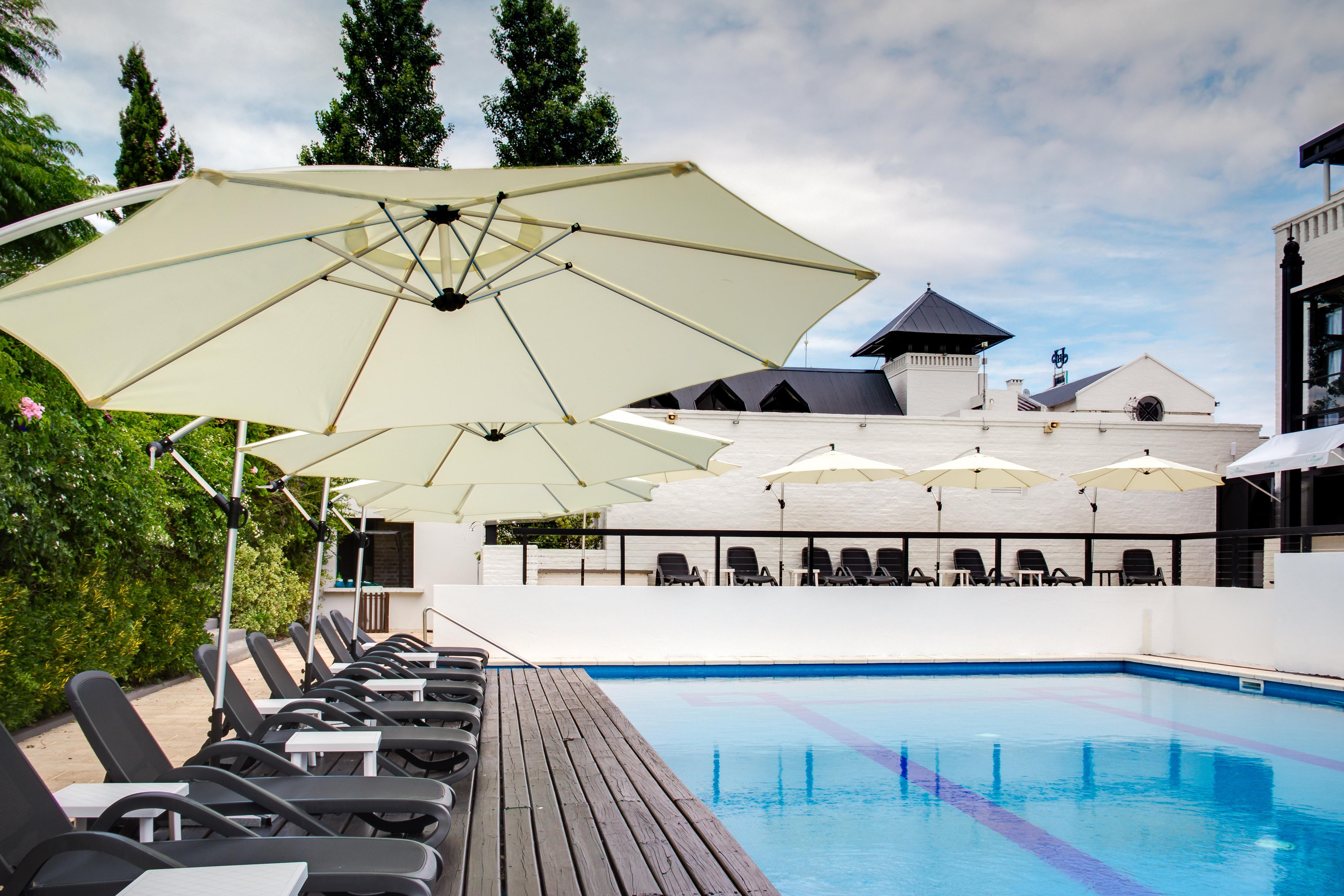 Spa Hotel La Reserve Colonia del Sacramento Luaran gambar The swimming pool at the hotel