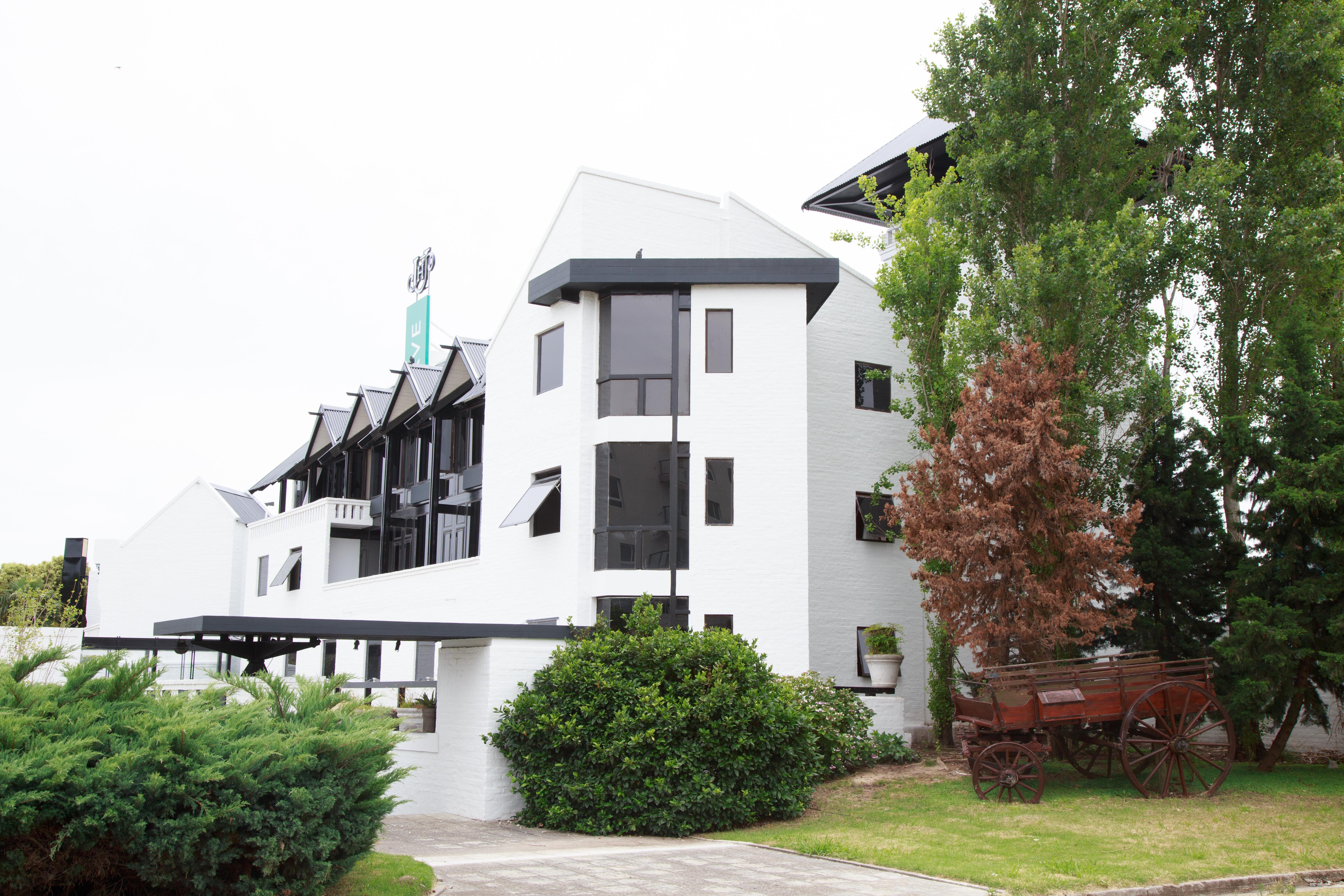 Spa Hotel La Reserve Colonia del Sacramento Luaran gambar The house of the German composer in Berlin